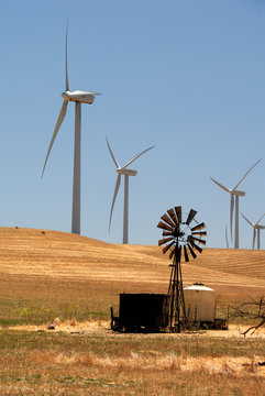 Power generating windmills, ranch windmill, Rio Vista