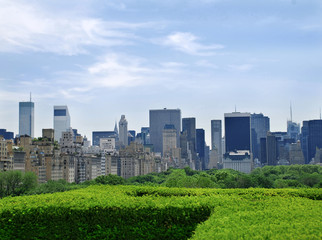 Fototapeta na wymiar urban landscape of new york skyscrapers over blue sky
