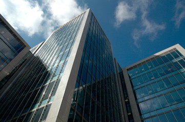 Obraz na płótnie Canvas Exterior architecture of modern office buildings.