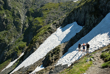 Fototapeta na wymiar Lac Blanc (2192m) Massif de Belledonne - Alpes