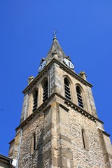 Fototapeta na wymiar clocher d'église