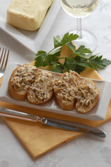 Crostini al burro di funghi - Antipasto del Veneto