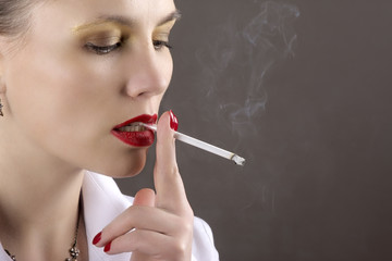 Fototapeta premium Smoking girl
