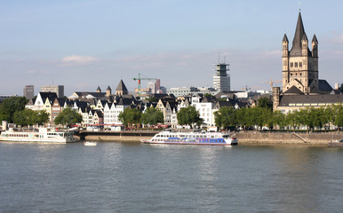 Naklejka premium Köln Altstadt Ufer
