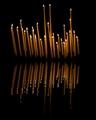 bougie église religion mystère croyance méditation prière