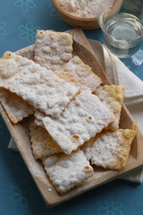 Crostoli o Galani - Dolci di Carnevale Veneto Friuli