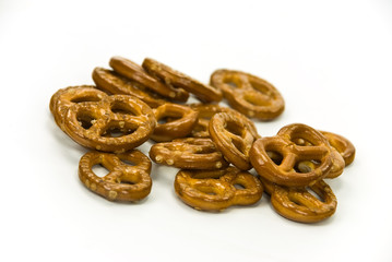 kleine brezeln-freigestellt auf weiss