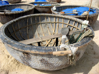 einheimisches Fischerboot in Vietnam