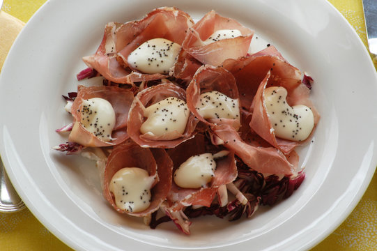 Antipasto di bresaola e casatella - Veneto Treviso