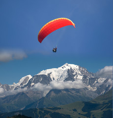 parapente sur le mont blanc