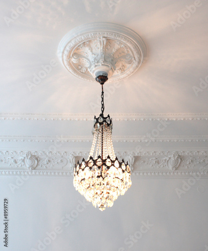 Kronleuchter berlin altbau" stockfotos und lizenzfreie bilder auf ...