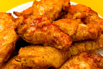 chicken - hähnchenkeulen und flügel-gebraten,frittiert