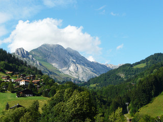 Fototapeta na wymiar Krajobraz górski w Alpach
