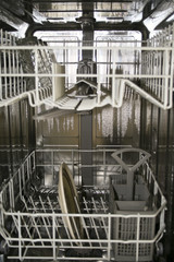 Geschirrsp&uuml;lmaschine