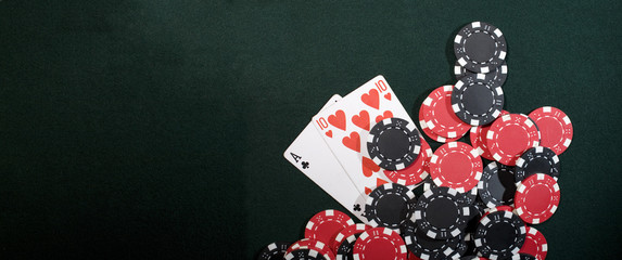 Casino chips and texas holdem poker cards. Vegas concept - obrazy, fototapety, plakaty