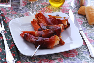 Involtini di prosciutto crudo e scampi - Secondi Istria