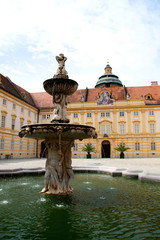 Fototapeta premium Fountain in cloister Melk
