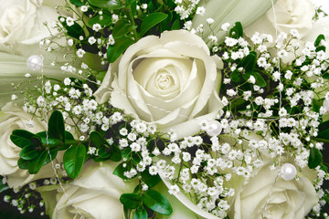 big wedding bouquet with wite roses