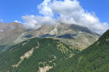 Fototapeta premium Sommet embrumé - Alpes suisses