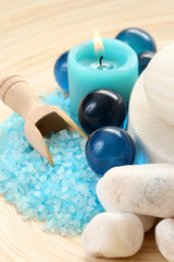 Obraz na płótnie Canvas bath salt and soap - blue beauty treatment