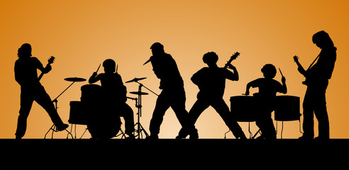 Groupe de rock. Silhouettes de six musiciens.