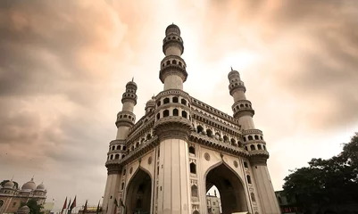 Fotobehang Artistiek monument 400 jaar oud historisch charminar-monument in Hyderabad, India