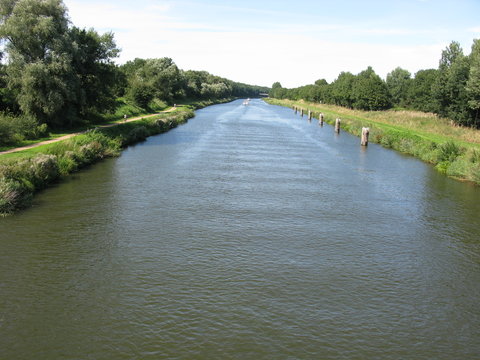 Elbe - Lübeck - Kanal bei Güster