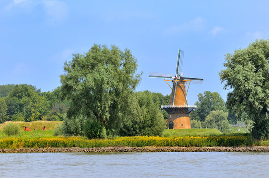 Windmill De Hoop in Gorinchem Holland
