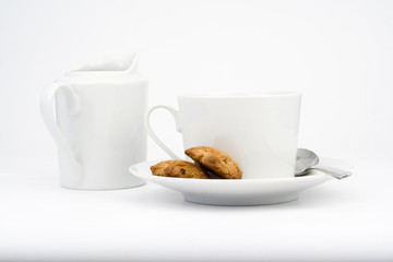 taza blanca aislada sobre fondo blanco