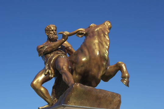 Herakles den Kretischen Stier b&auml;ndigend