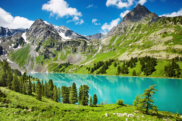 Beautiful turquoise lake in Altai mountains - obrazy, fototapety, plakaty