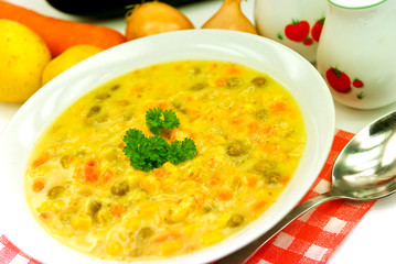 Gemischte Gemüse Beilage -Auflauf-mit Erbsen