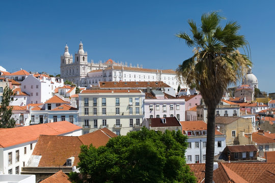 Ville de Lisbonne et son monastere de Saint Vincent de Fora