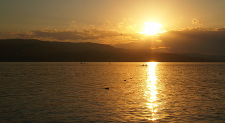 soleil sur le lac de zürich