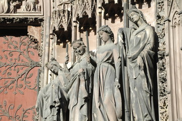 Fototapeta na wymiar Katedra w Strasburgu