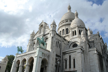 Fototapeta na wymiar Basilique du Sacré-coeur