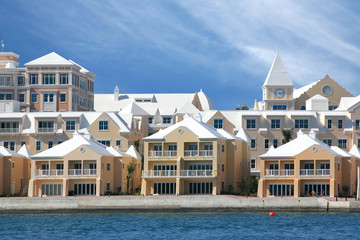 Obraz premium Bermudian style condominiums