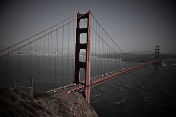 Fototapeta na wymiar Golden Gate Bridge the RED