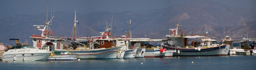 Fototapeta na wymiar mały port rybacki