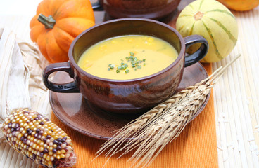 kürbissuppe mit mais