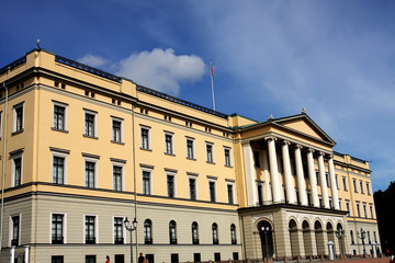 Fototapeta na wymiar Royal palace in Oslo, Norway