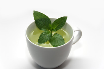 Tee mit frischer Minze