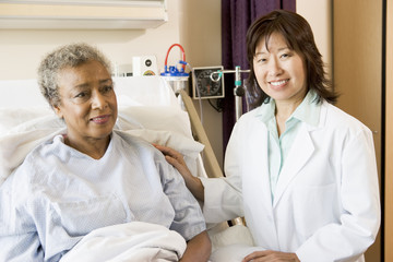 Fototapeta premium Doctor Talking To Patient