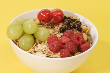 Müsli mit Obst