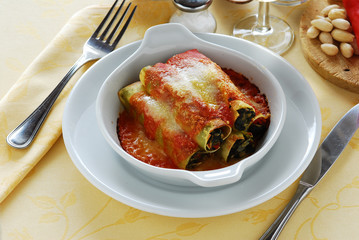 Cannelloni con mandorle e spinaci - Primi