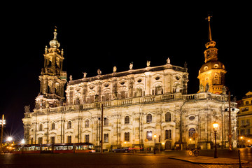 Fototapeta na wymiar Dresden at night 1