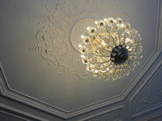 Kronleuchter 1