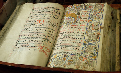 Obraz premium medieval religious book with dots and illumination