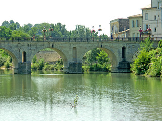 Fototapeta premium pont de Sommières