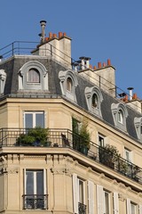 Obraz premium Ancien immeuble à Paris